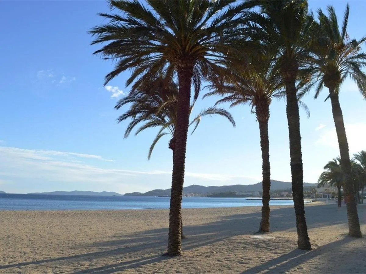 Appartement Renove En Front De Mer, 3 Pieces, Terrasse, Parking, Tout Equipe, Ideal Familles, 6 Pers. - Fr-1-251-281 Le Lavandou 0*,  Frankrig